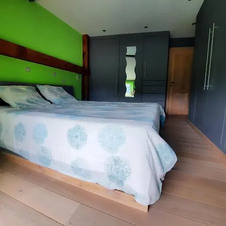 Au Lits De L'Eau D'Heure Holiday home